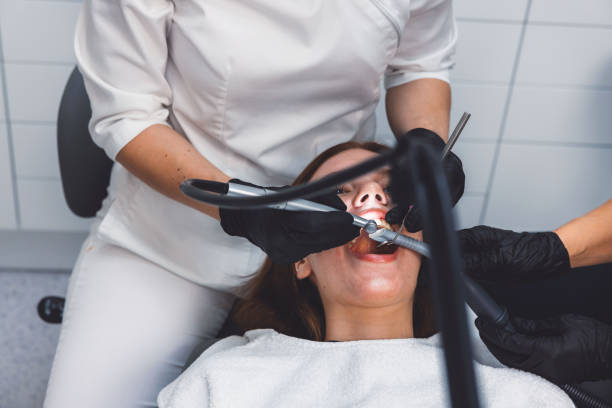 Best Cracked Tooth Emergency Dentist  in Old Jefferson, LA